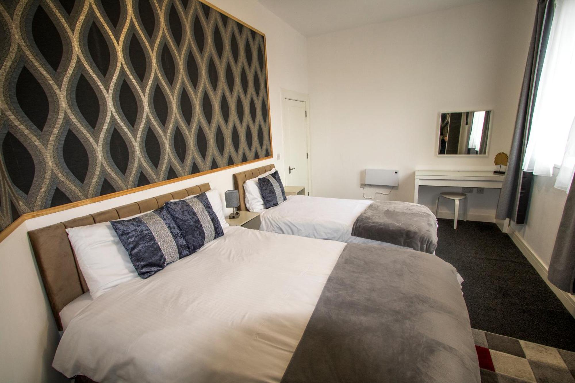 Ideal For Groups - Modern 2 Bedroom Apartment - Free Parking, Transit Links, Close To Stadiums مانشستر المظهر الخارجي الصورة