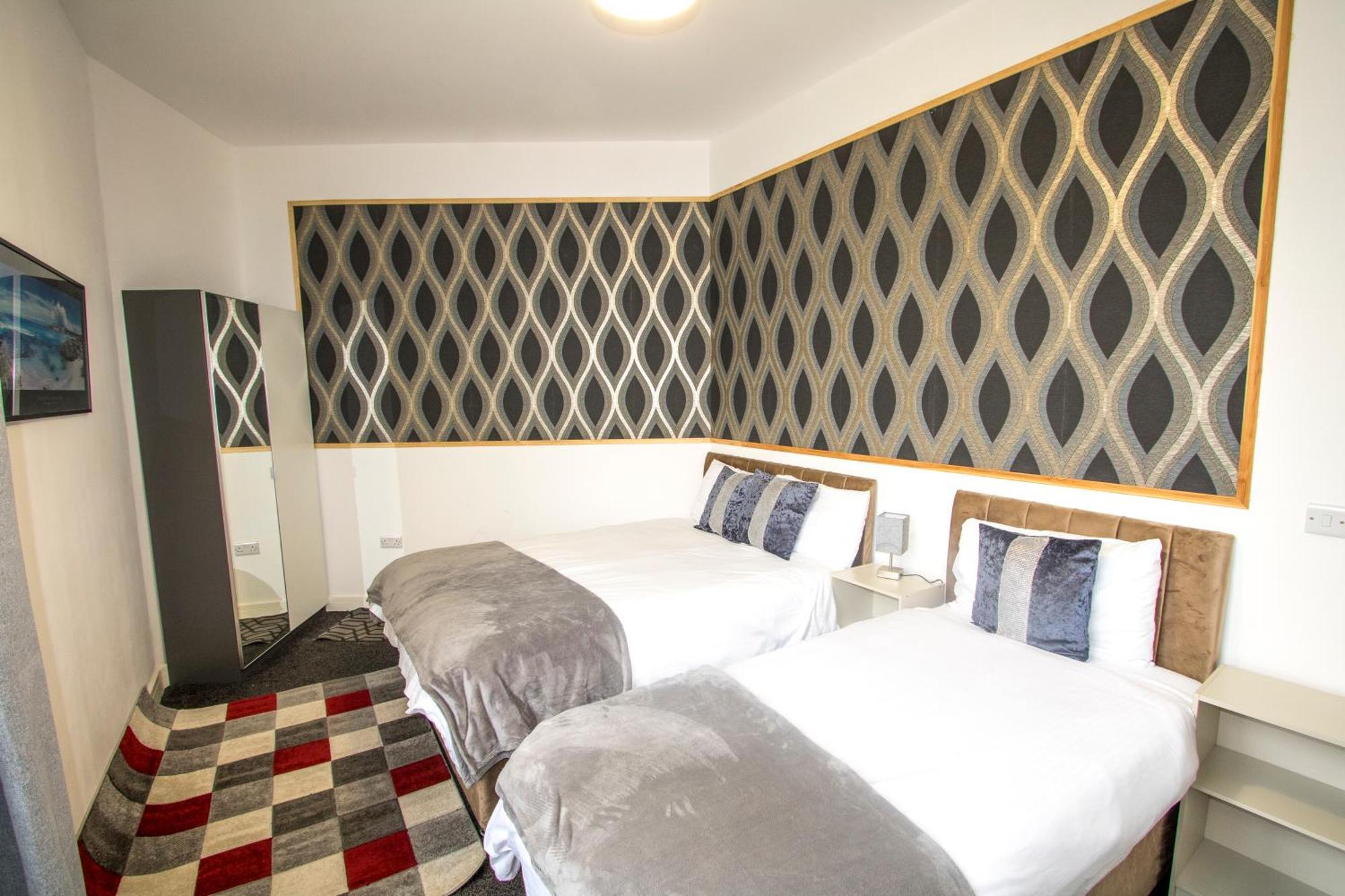 Ideal For Groups - Modern 2 Bedroom Apartment - Free Parking, Transit Links, Close To Stadiums مانشستر المظهر الخارجي الصورة